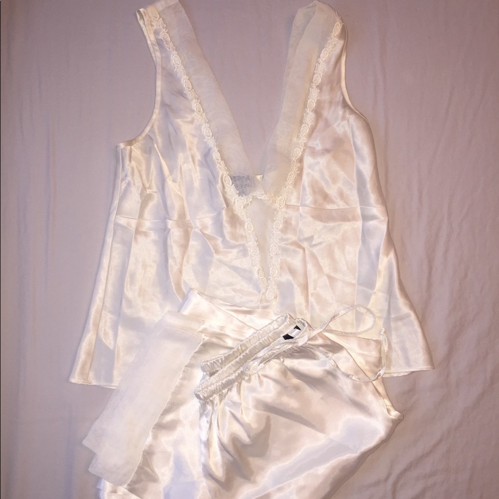 Jones New York silk sleepwear